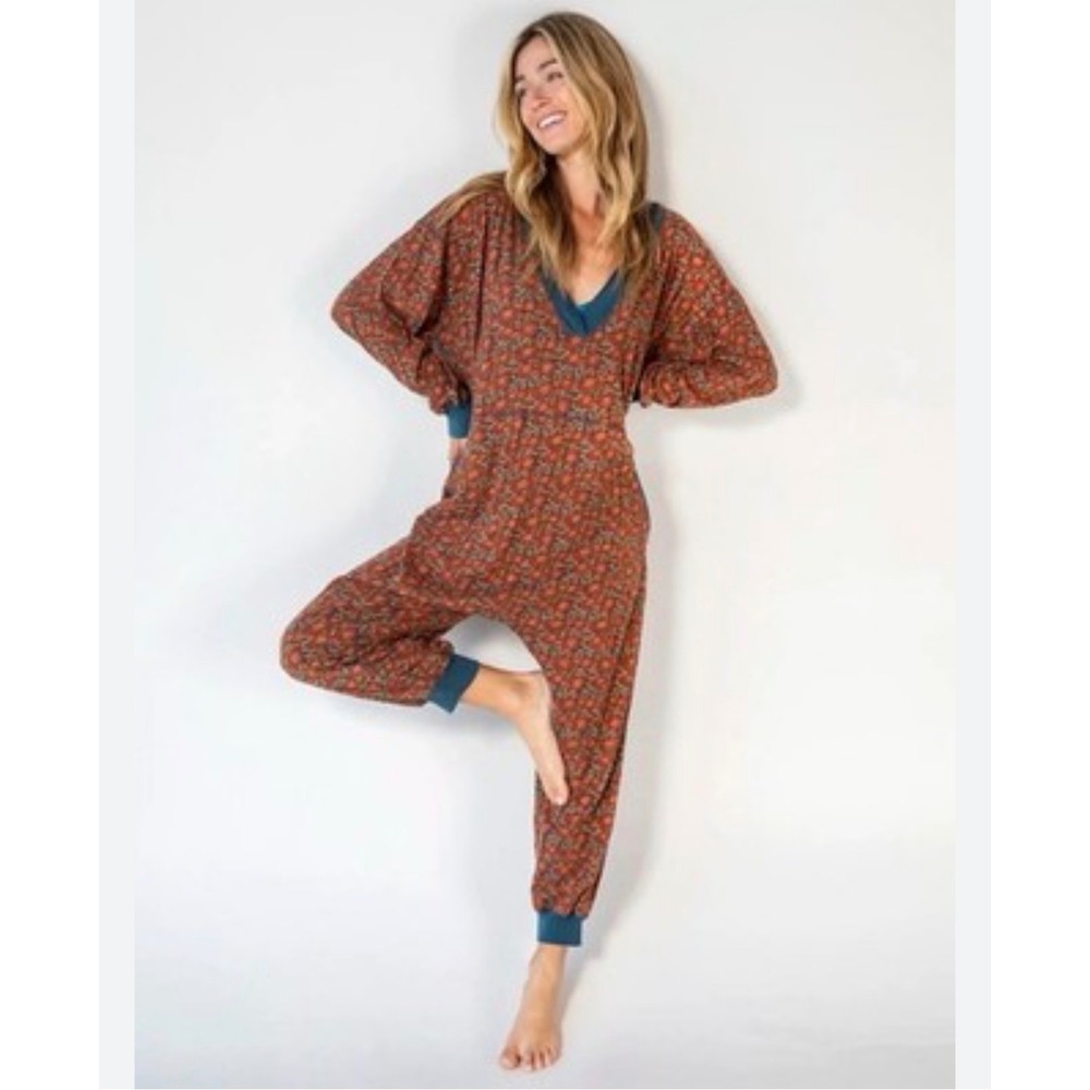 Natural Life Johnnie Lounge Floral Jumpsuit Red Orange Teal Boho Loungewear XS